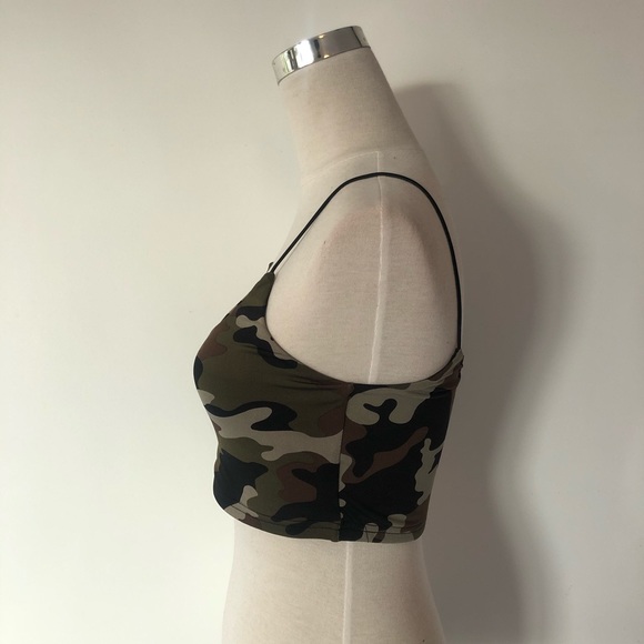 3/$30✨ Camo Sommer Ray Bralette/Crop Top - Picture 4 of 7